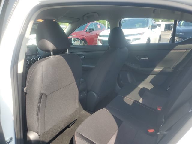 Certified 2024 Nissan Sentra SR FWD image 10