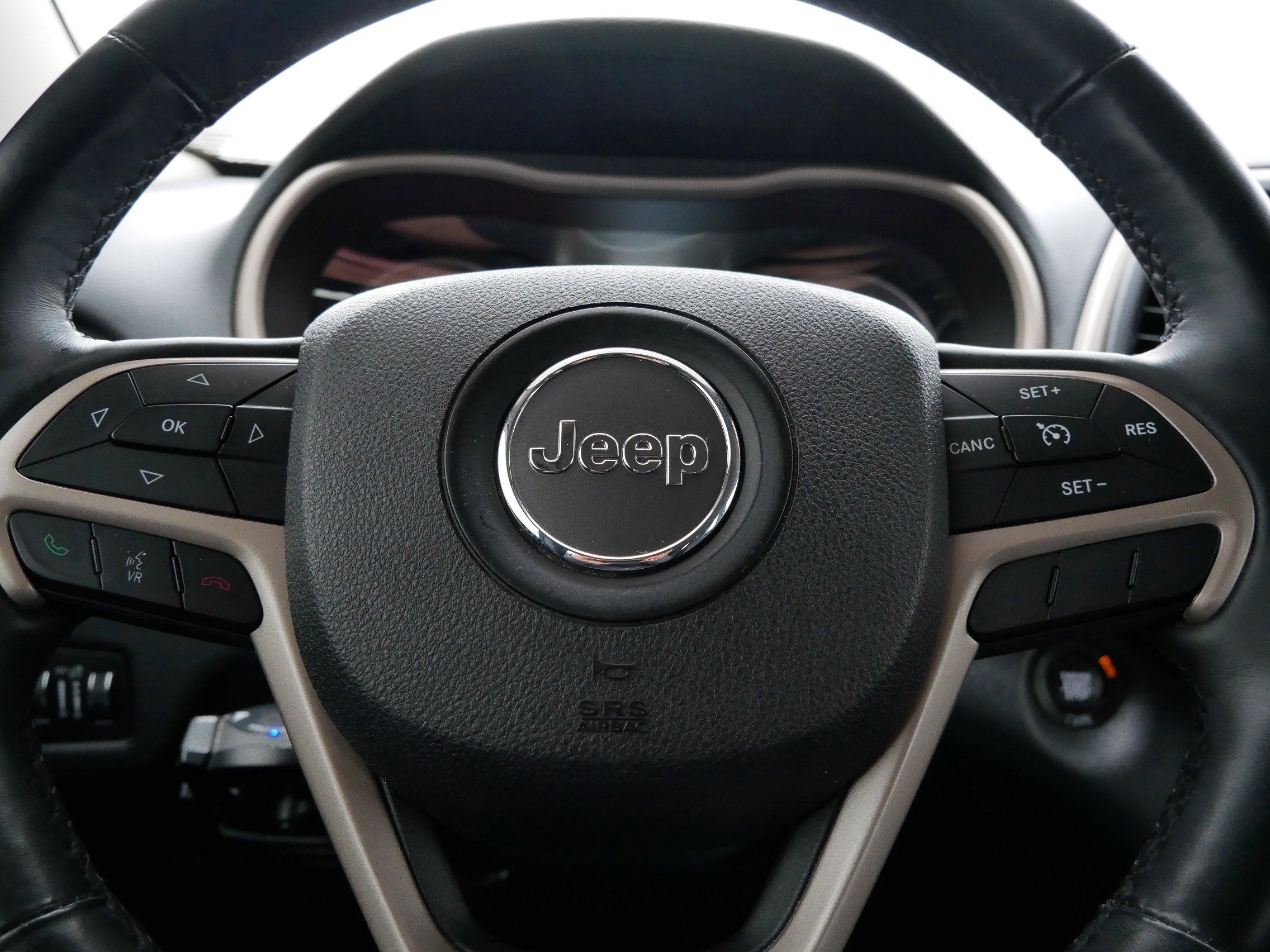 Used 2016 Jeep Cherokee Limited w/ Trailer Tow Group image 25