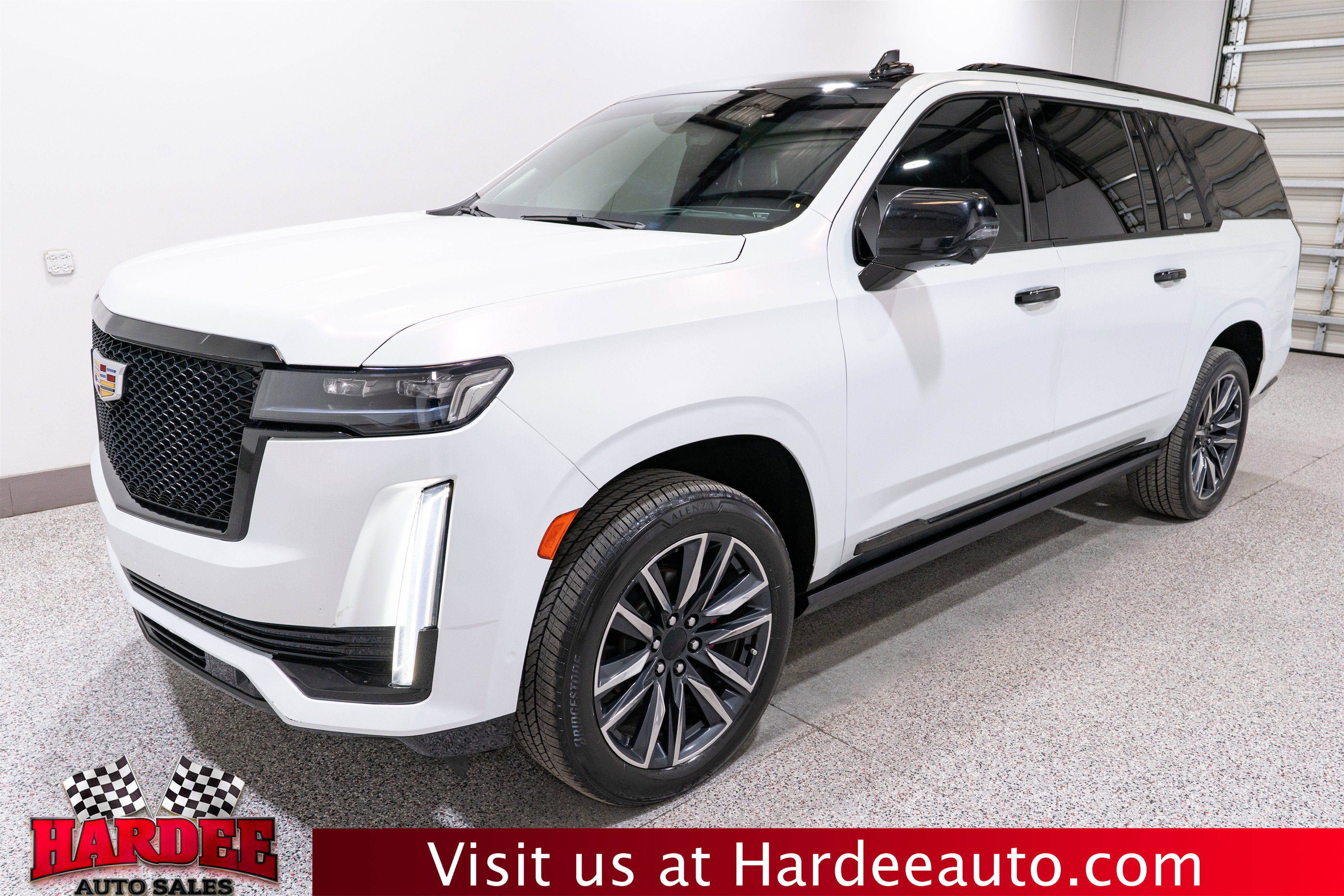Used 2021 Cadillac Escalade ESV Sport Platinum AWD/4WD image 2