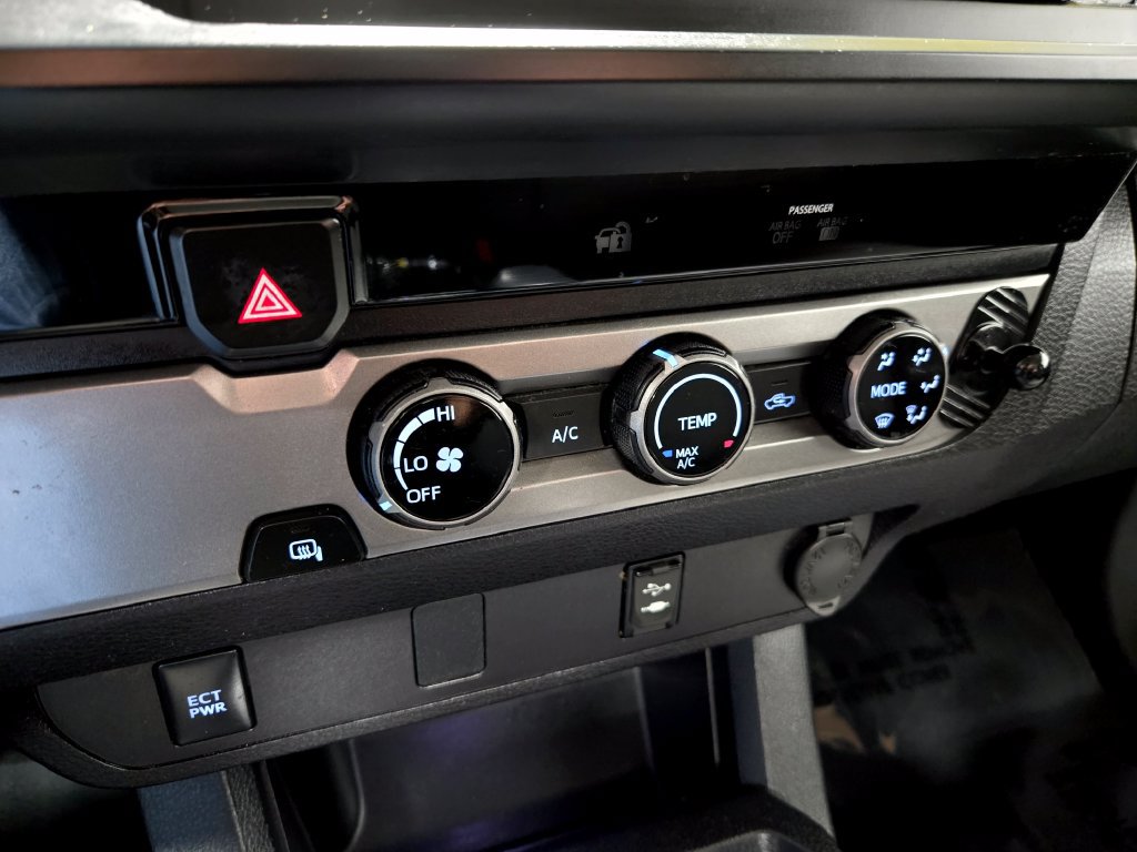 Used 2017 Toyota Tacoma SR RWD image 22