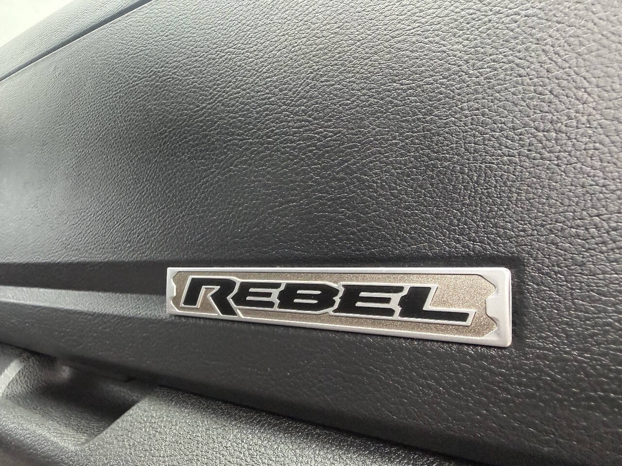 Used 2016 RAM 1500 Rebel w/ Luxury Group AWD/4WD image 28