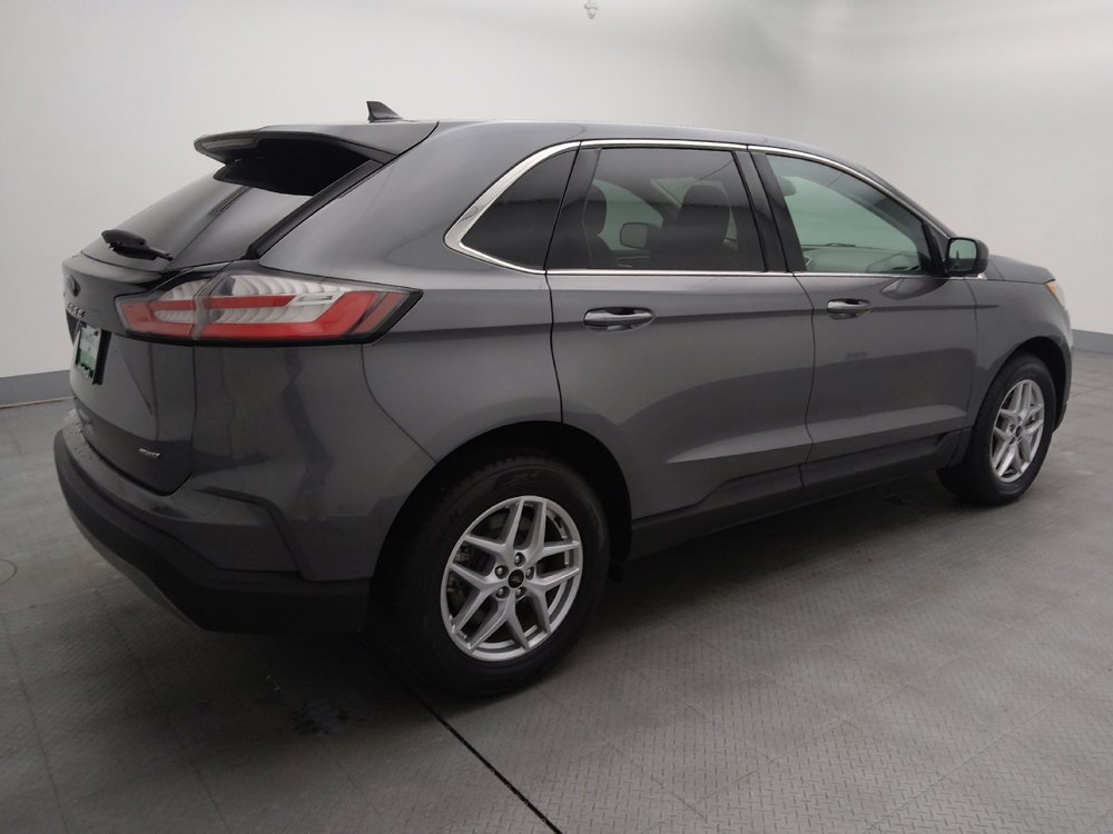 Used 2024 Ford Edge SEL image 10