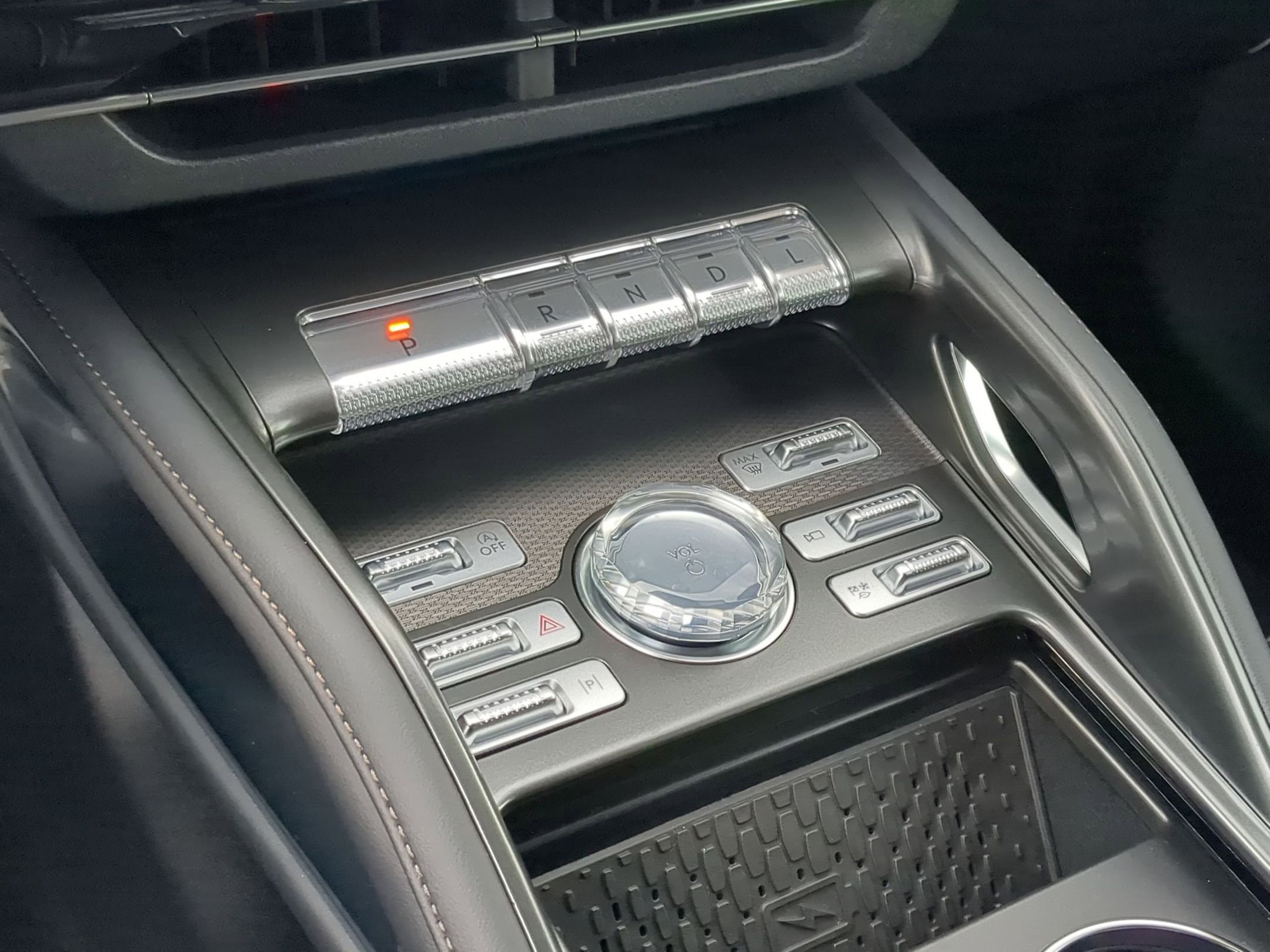 New 2026 Lincoln Nautilus Premier image 19