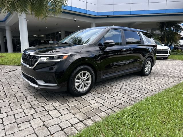 Used 2024 Kia Carnival LX FWD image 21
