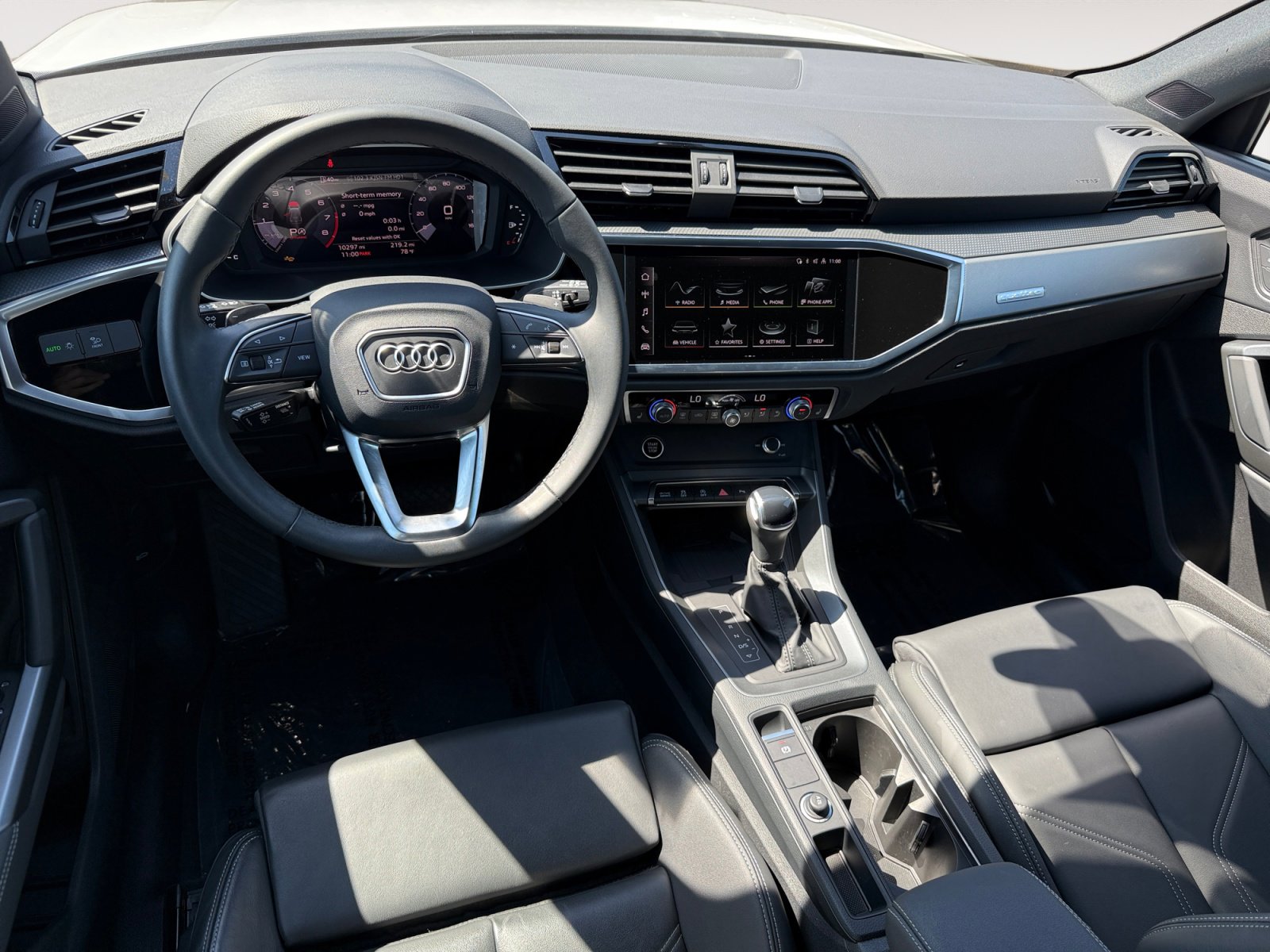 Used 2025 Audi Q3 2.0T Premium AWD/4WD image 15