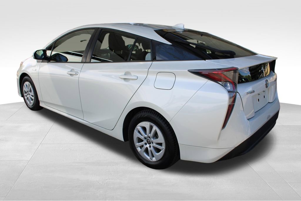 Used 2016 Toyota Prius Two image 13