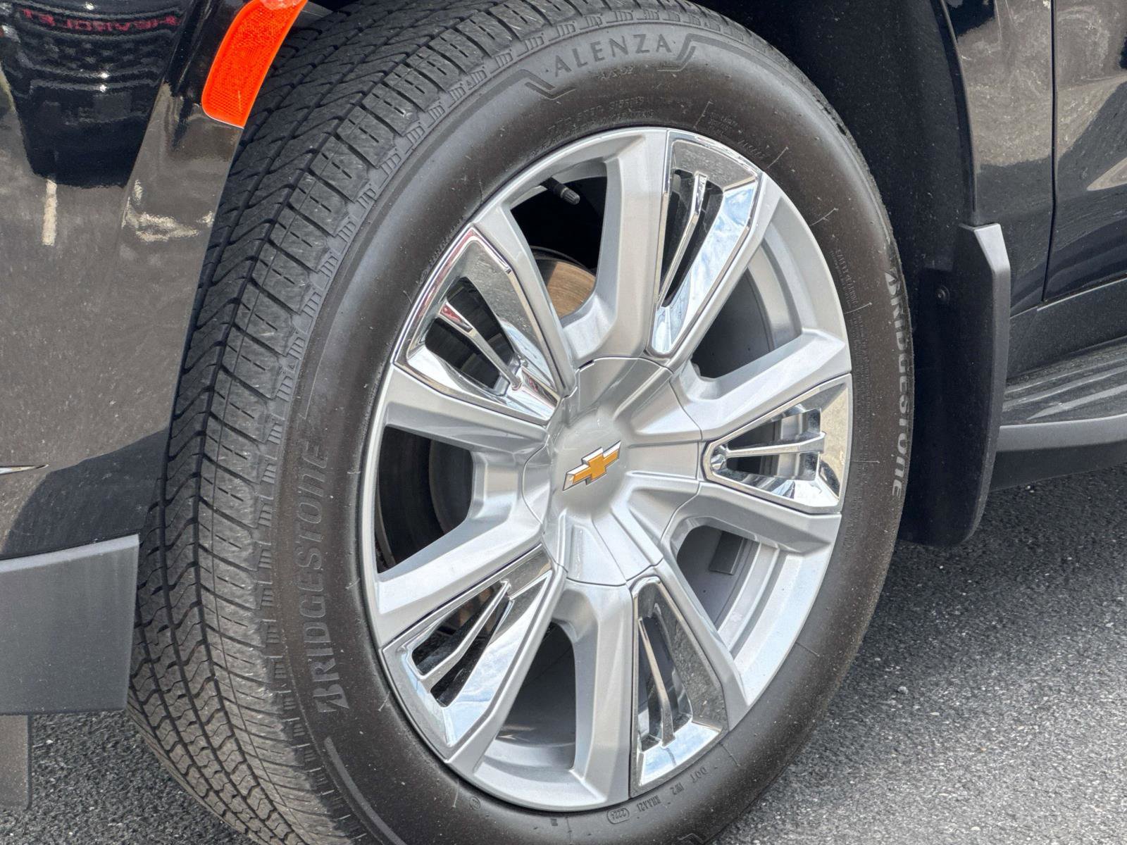 Certified 2024 Chevrolet Tahoe High Country AWD/4WD image 29