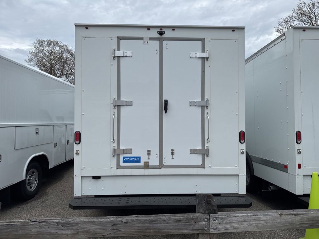 New 2024 Chevrolet Express 3500 w/ Power Convenience Package RWD image 7