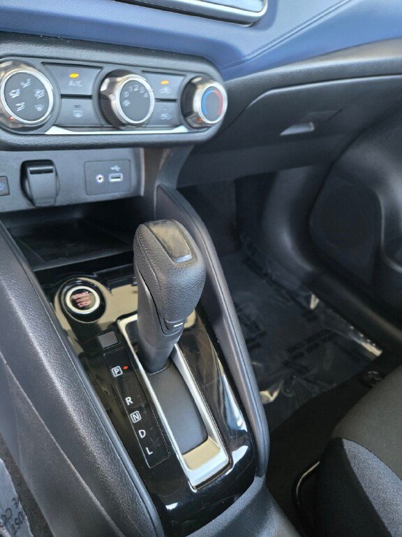 Used 2024 Nissan Versa SV FWD image 17