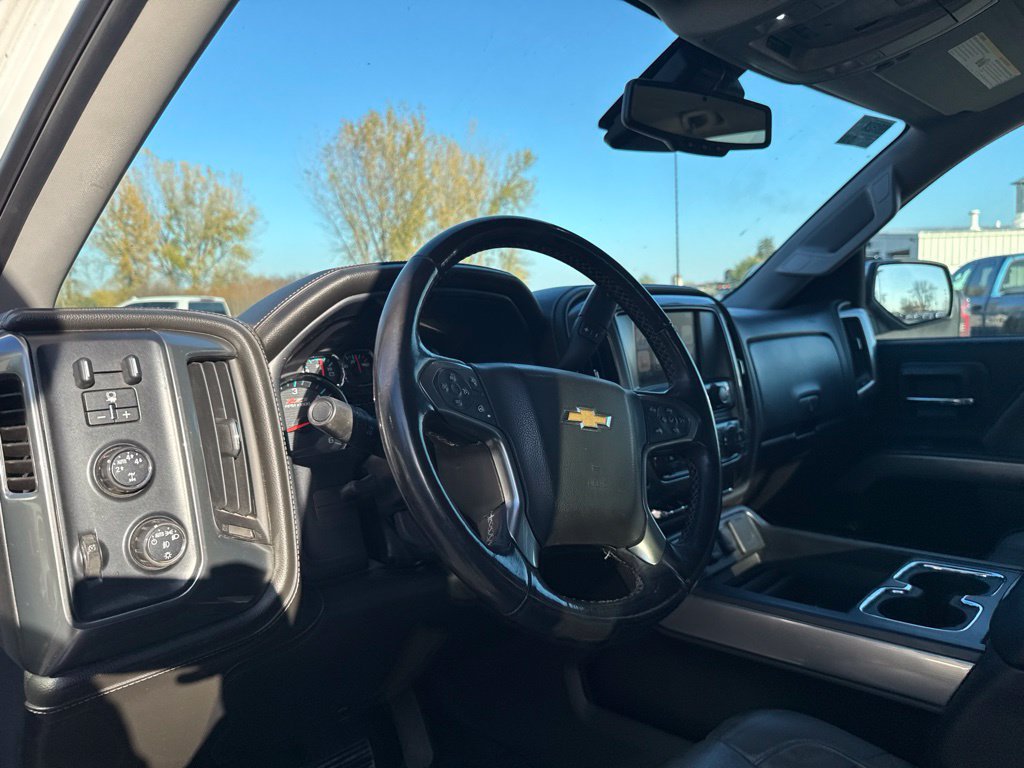 Used 2016 Chevrolet Silverado 1500 LTZ Z71 w/ LTZ Plus Package AWD/4WD image 16