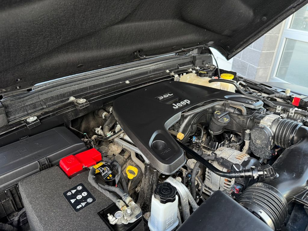 Used 2020 Jeep Gladiator Mojave w/ Dual Top Group AWD/4WD image 52