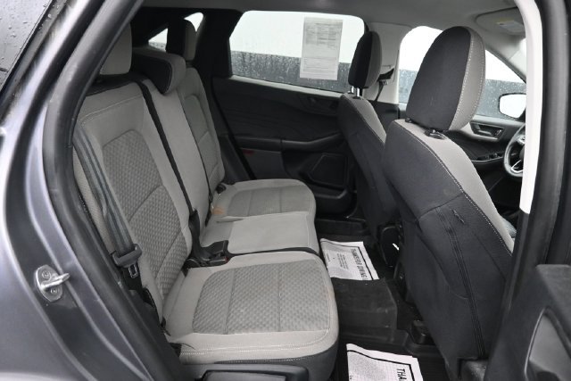 Used 2022 Ford Escape SE w/ Cold Weather Package AWD/4WD image 6