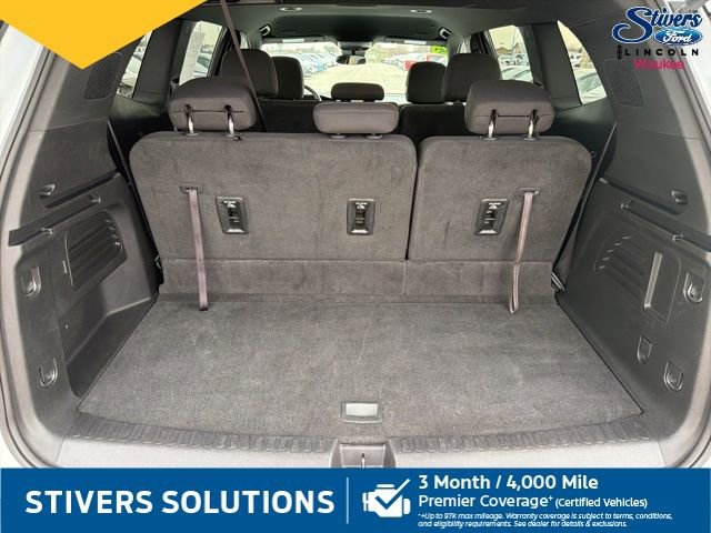 Used 2025 GMC Acadia Elevation image 9