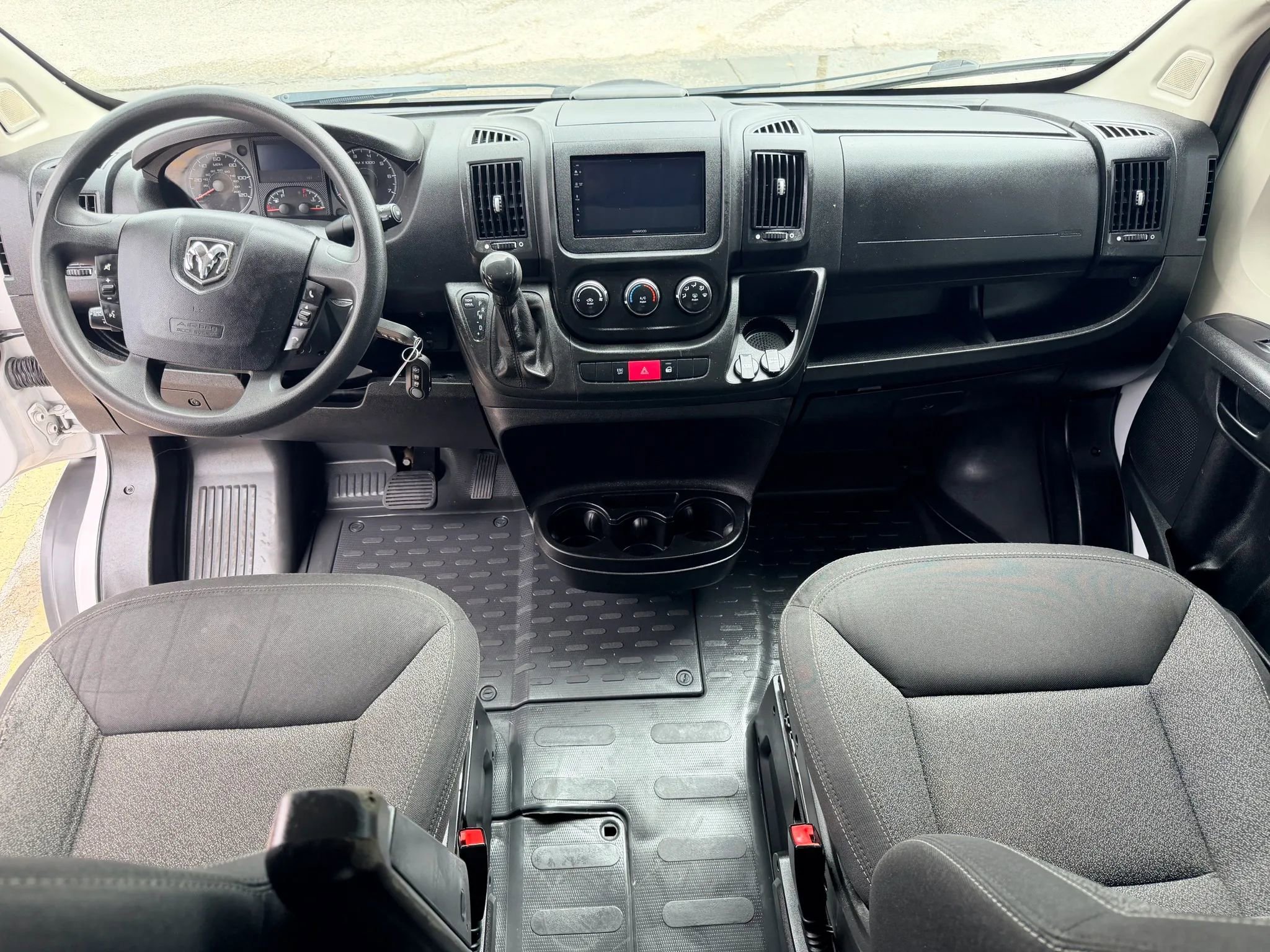 Used 2018 RAM ProMaster 1500 w/ Interior Convenience Group FWD image 8