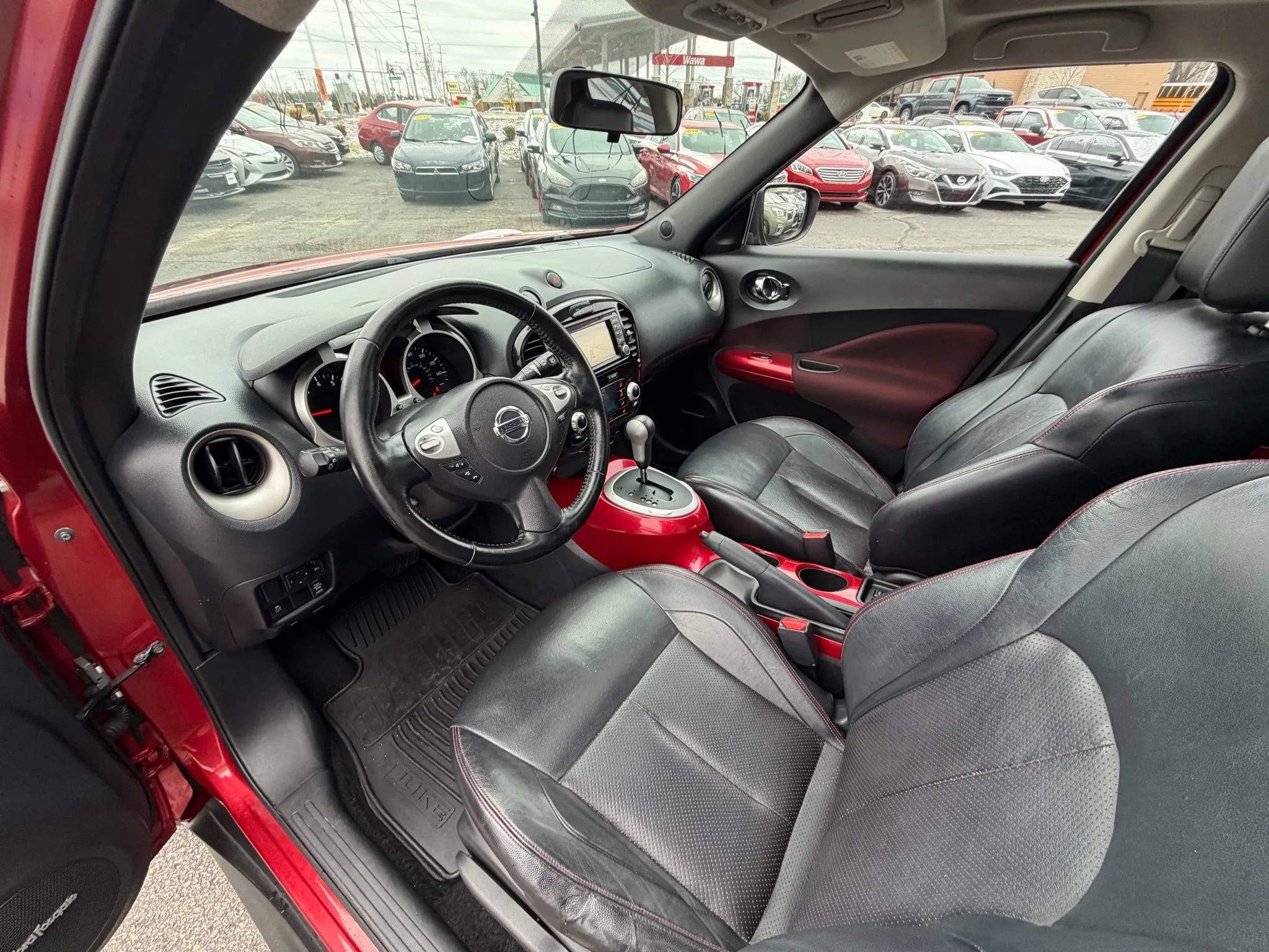 Used 2015 Nissan Juke SL image 22