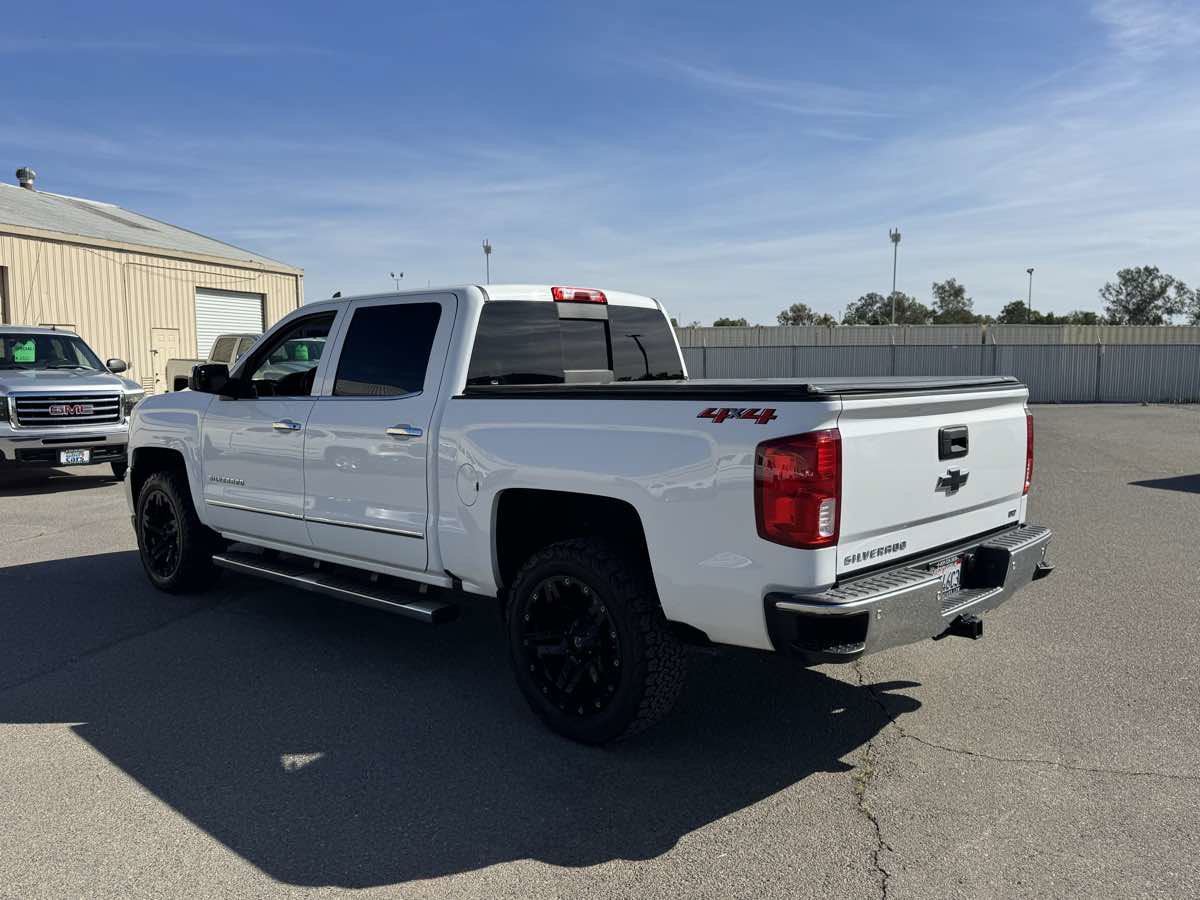 Used 2018 Chevrolet Silverado 1500 LTZ w/ Sport Package AWD/4WD image 7