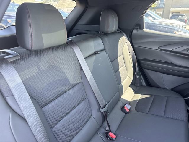 Used 2023 Chevrolet TrailBlazer RS w/ Sun and Liftgate Package image 12