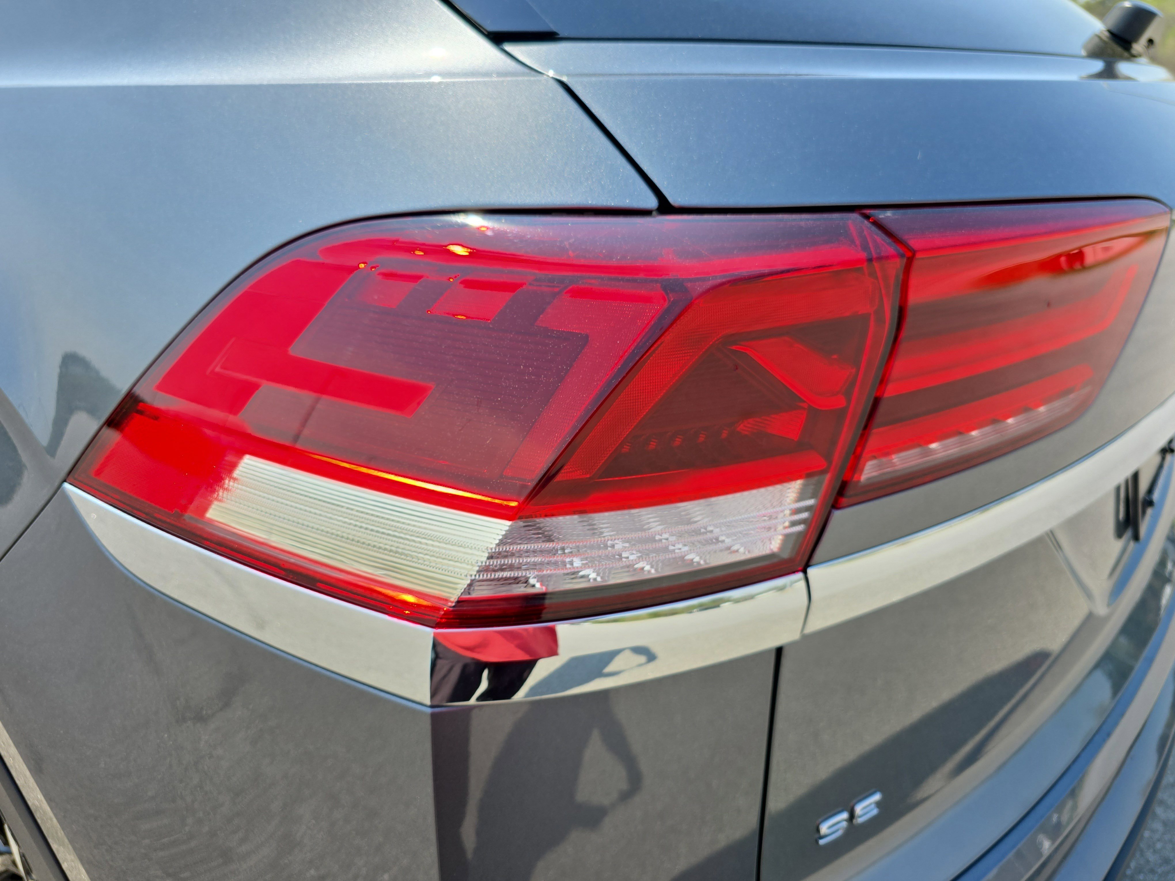 Used 2022 Volkswagen Atlas Cross Sport SE image 30