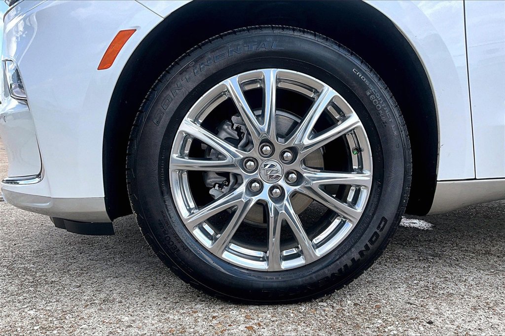 Used 2023 Buick Enclave Premium w/ Experience Buick Package image 31