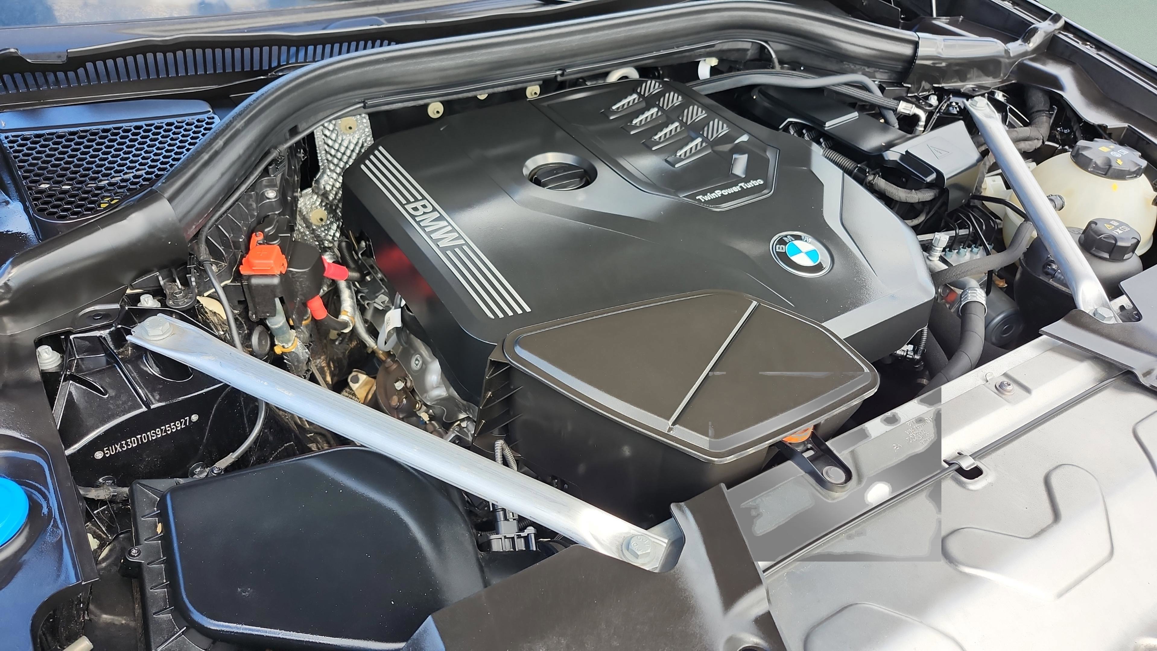 Certified 2025 BMW X4 xDrive30i w/ Premium Package image 23