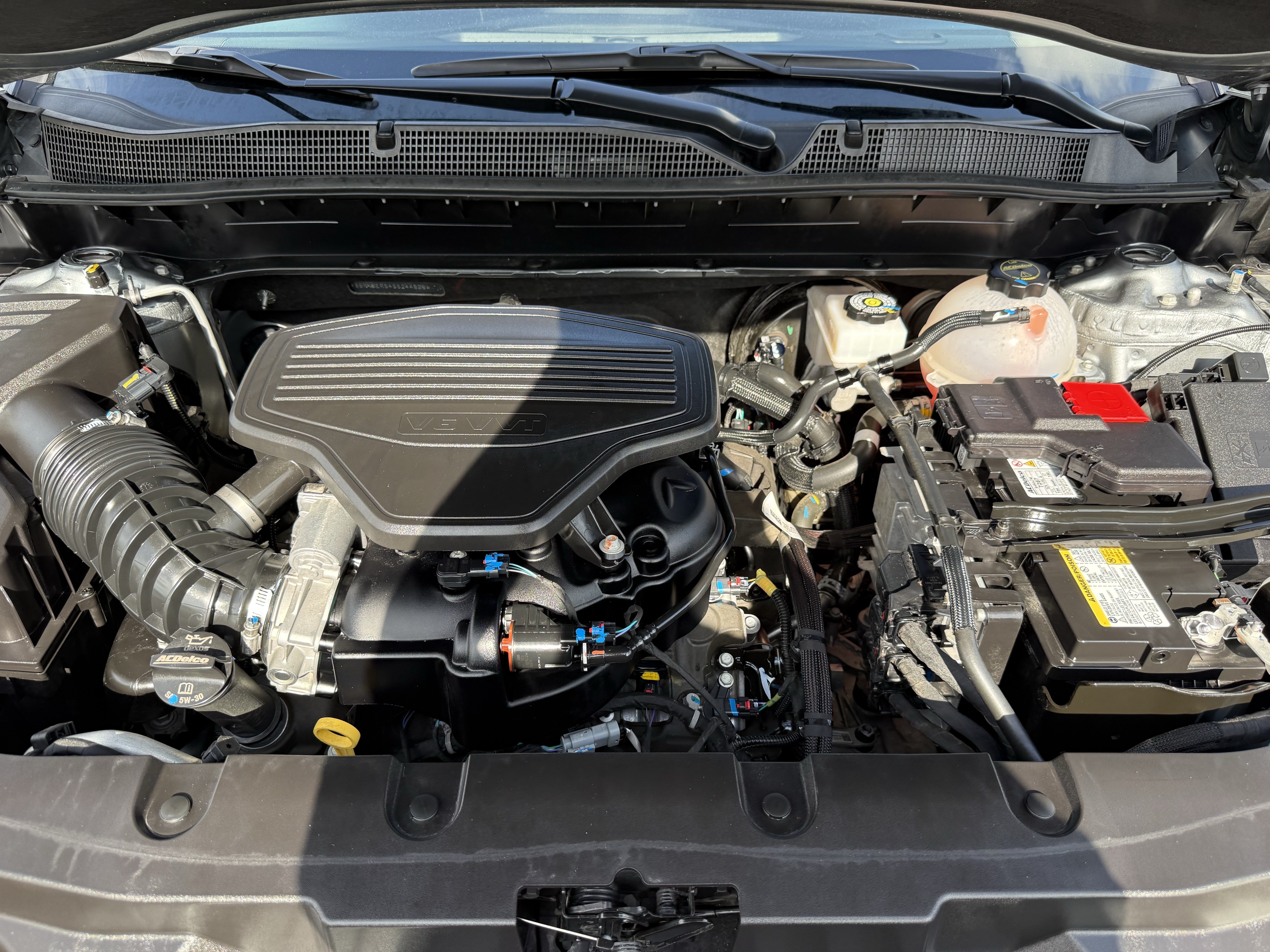 Used 2025 Chevrolet Blazer RS FWD image 33