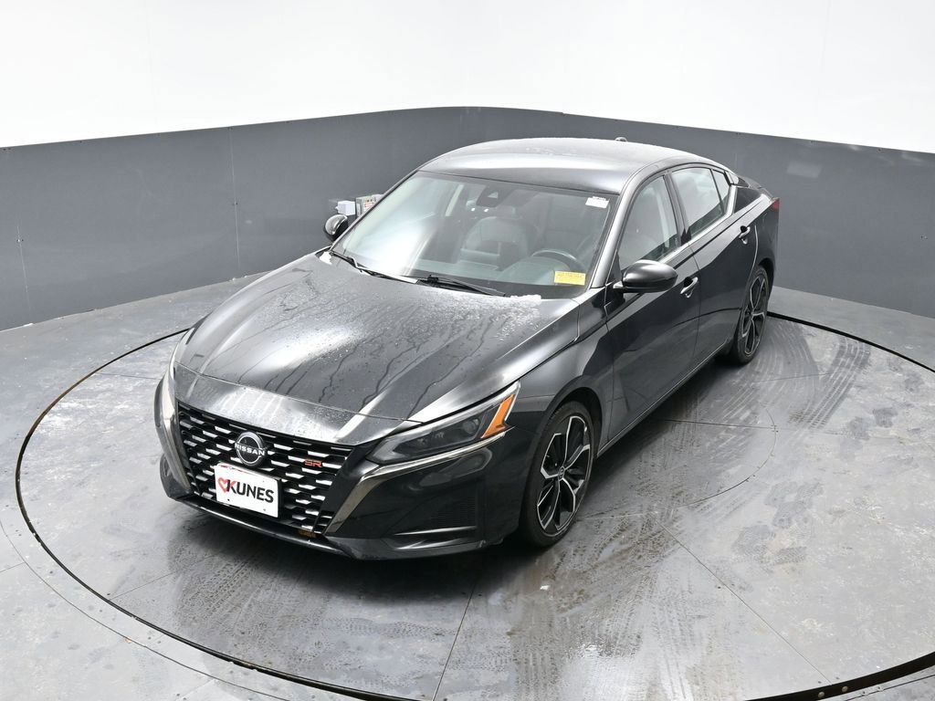 Used 2024 Nissan Altima 2.5 SR image 19