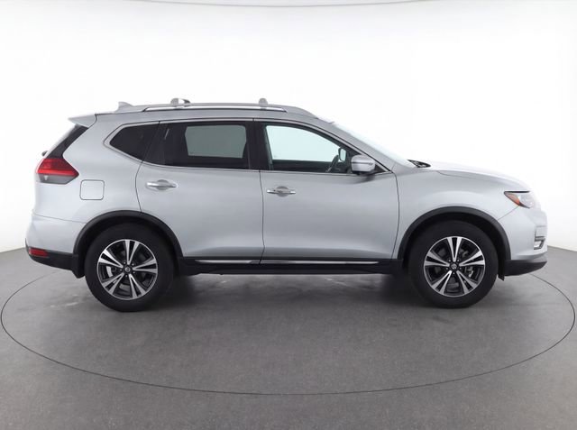Used 2018 Nissan Rogue SL w/ Premium Package image 8