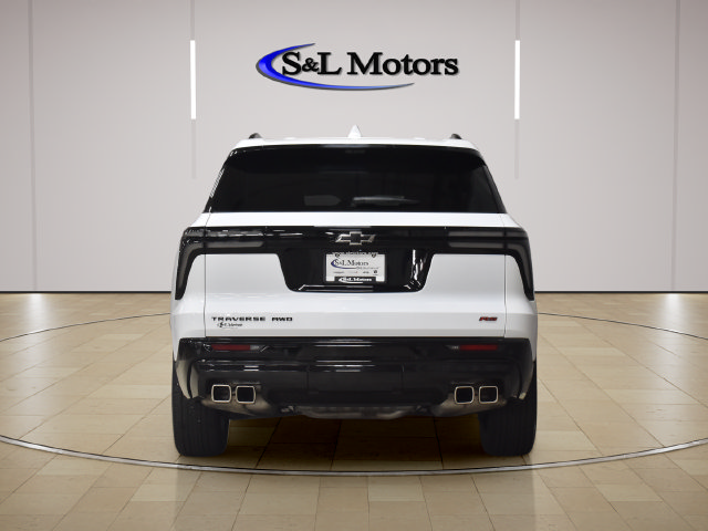 Used 2024 Chevrolet Traverse RS w/ LPO, Floor Liner Package AWD/4WD image 6
