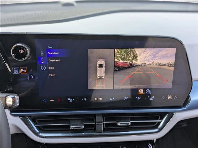 New 2026 Chevrolet Equinox EV LT image 13