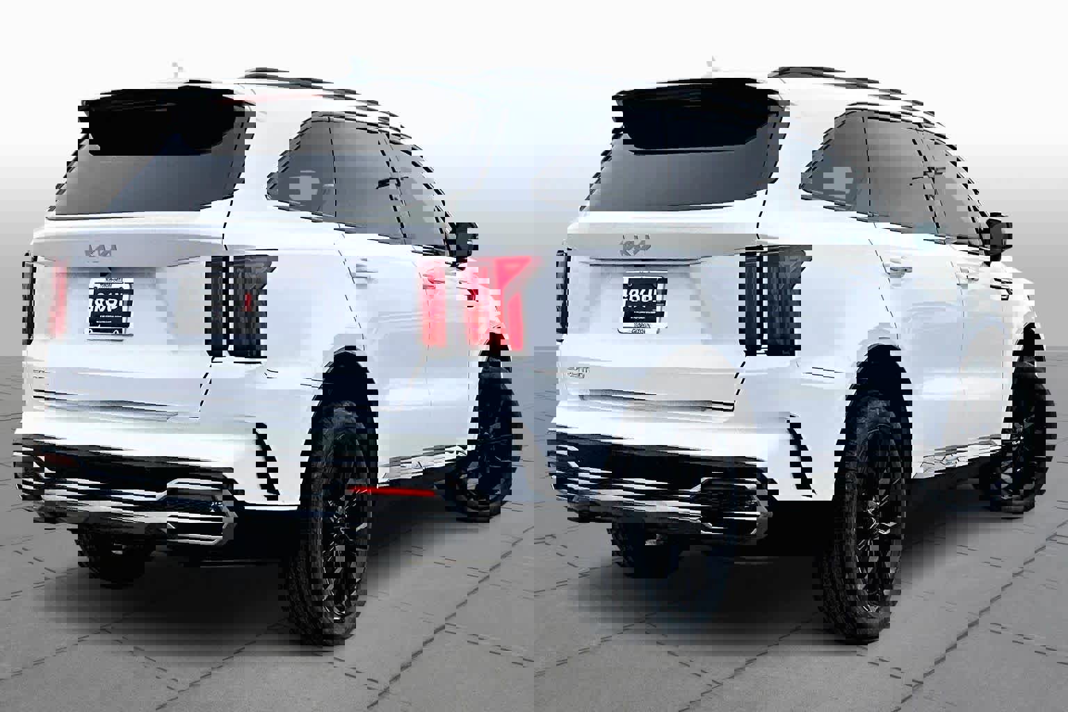 Used 2023 Kia Sorento SX image 12