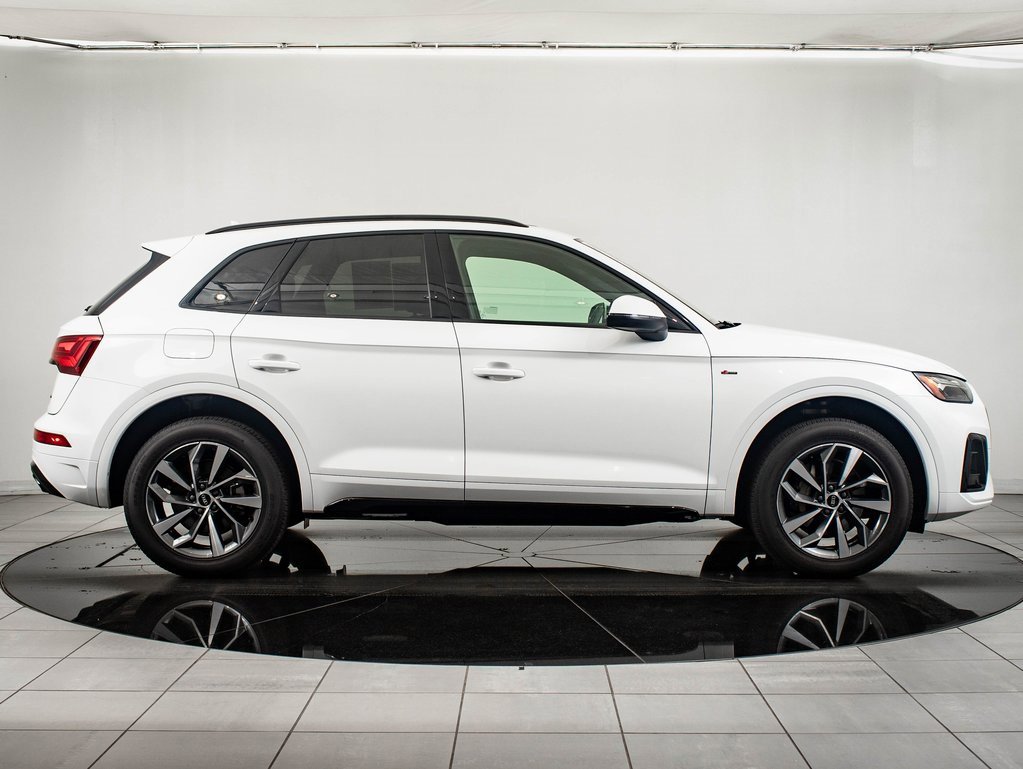 Certified 2024 Audi Q5 2.0T Premium w/ Summer of Audi Package image 11