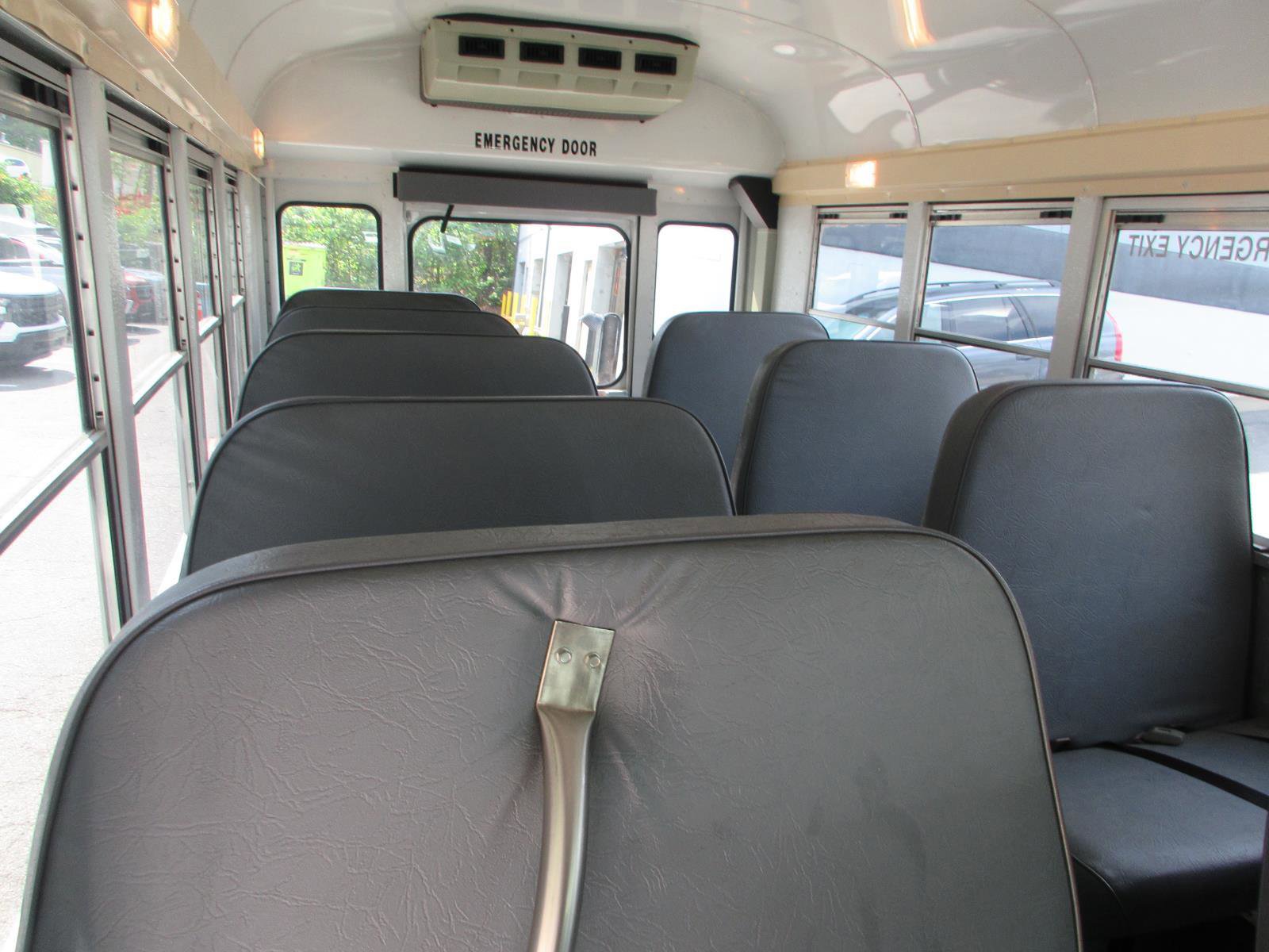 Used 2006 Chevrolet Express 3500 w/ School Bus Package RWD image 22
