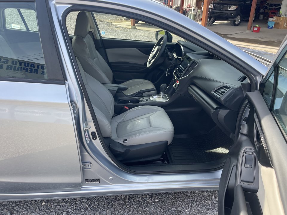 Used 2018 Subaru Impreza 2.0i Premium w/ Eyesight & BSD & Rcta AWD/4WD image 14