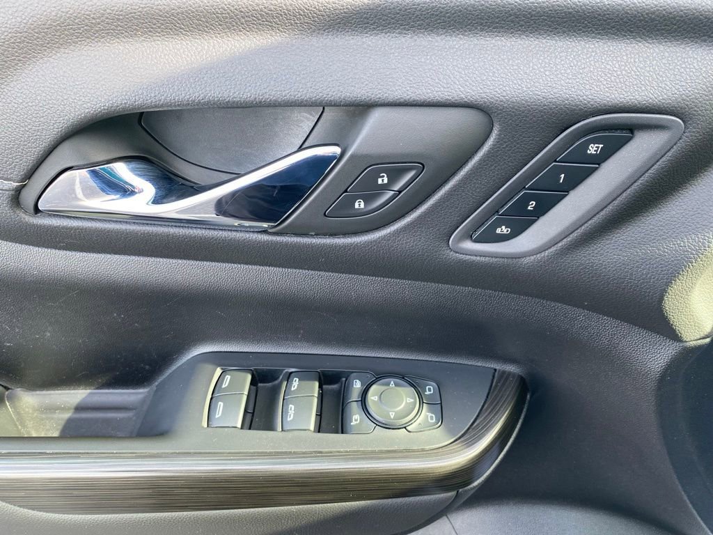 Used 2023 GMC Acadia SLT w/ Elevation Edition image 20