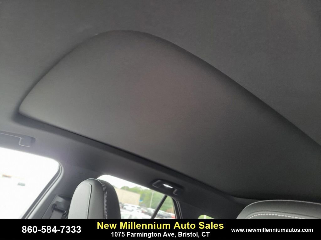 Used 2024 Chevrolet Blazer EV LT image 20