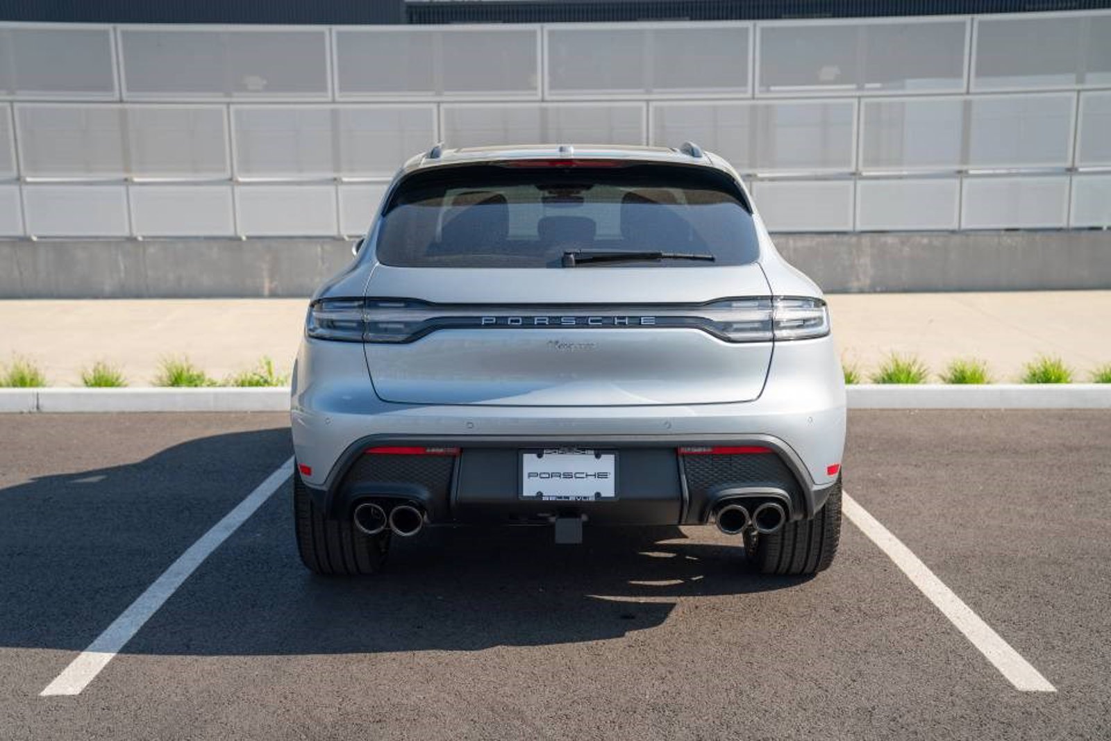 New 2026 Porsche Macan AWD/4WD image 7