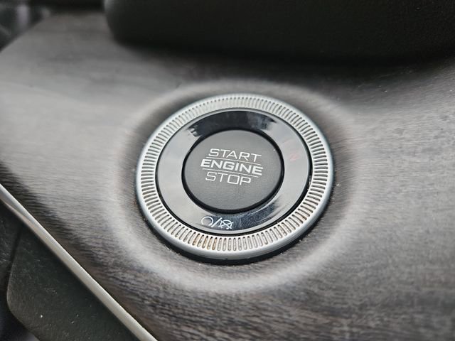 Used 2024 Jeep Grand Cherokee Limited image 31