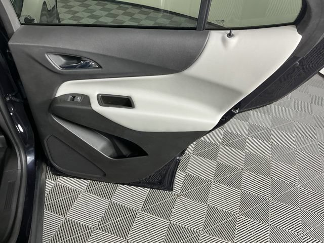 Used 2020 Chevrolet Equinox LS w/ LS Convenience Package FWD image 12