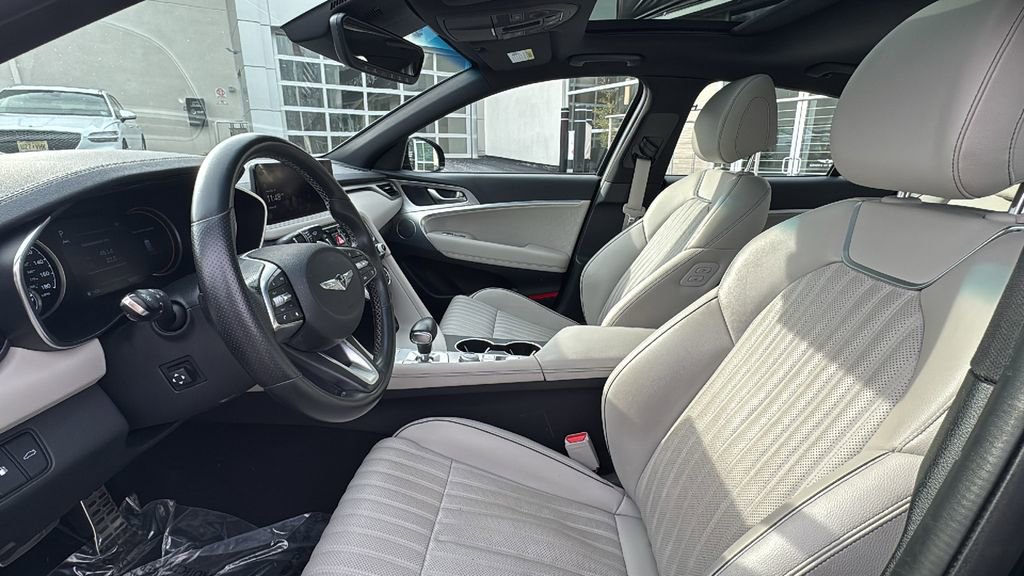 Used 2023 Genesis G70 3.3T w/ Sport Advanced Package image 20