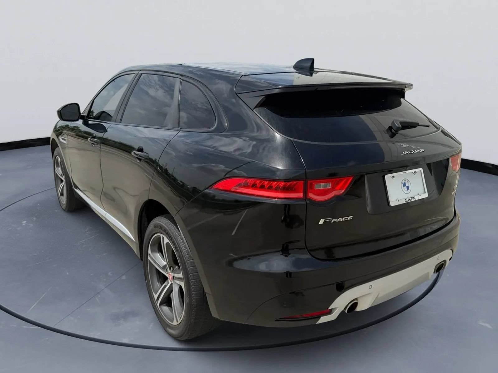 Used 2020 Jaguar F-PACE S AWD/4WD image 6