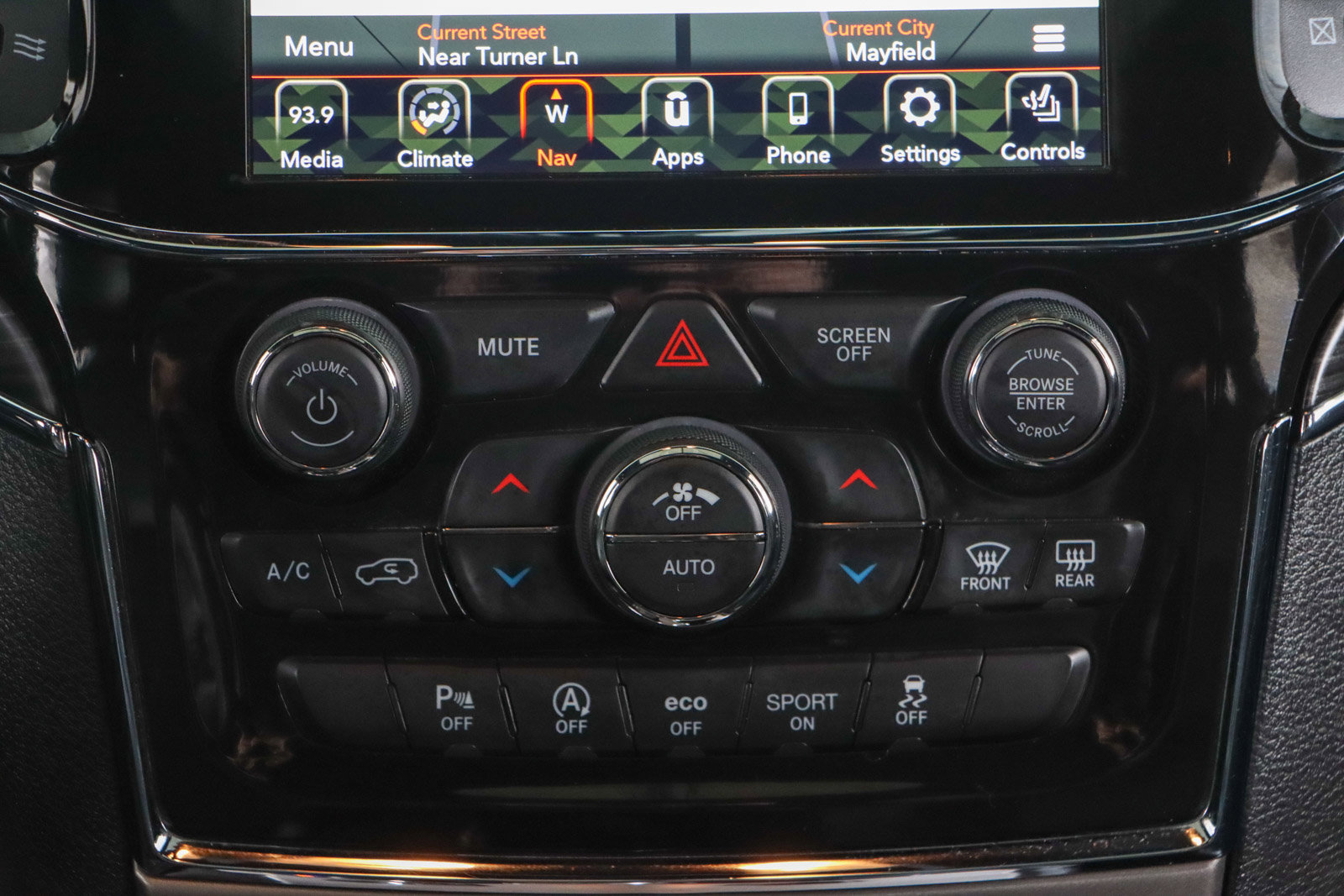 Used 2022 Jeep Grand Cherokee Limited image 20