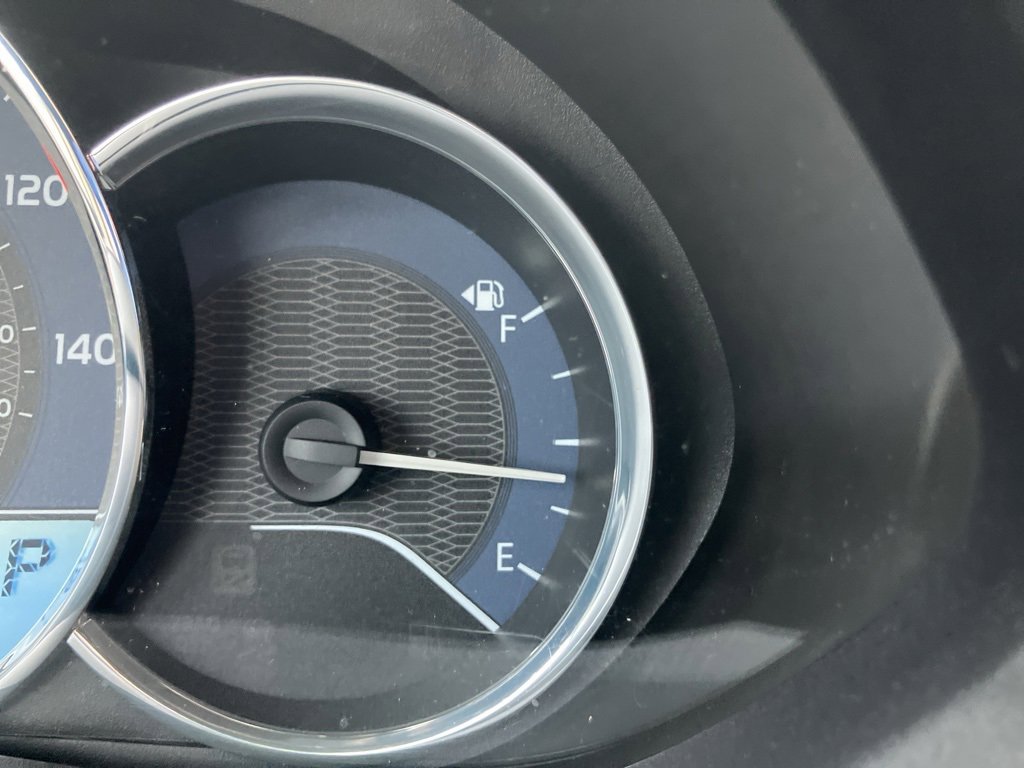 Used 2015 Toyota Corolla L image 14