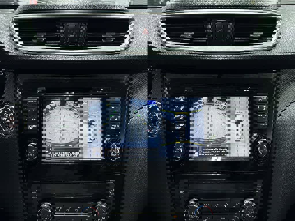 Used 2016 Nissan Rogue SL image 24