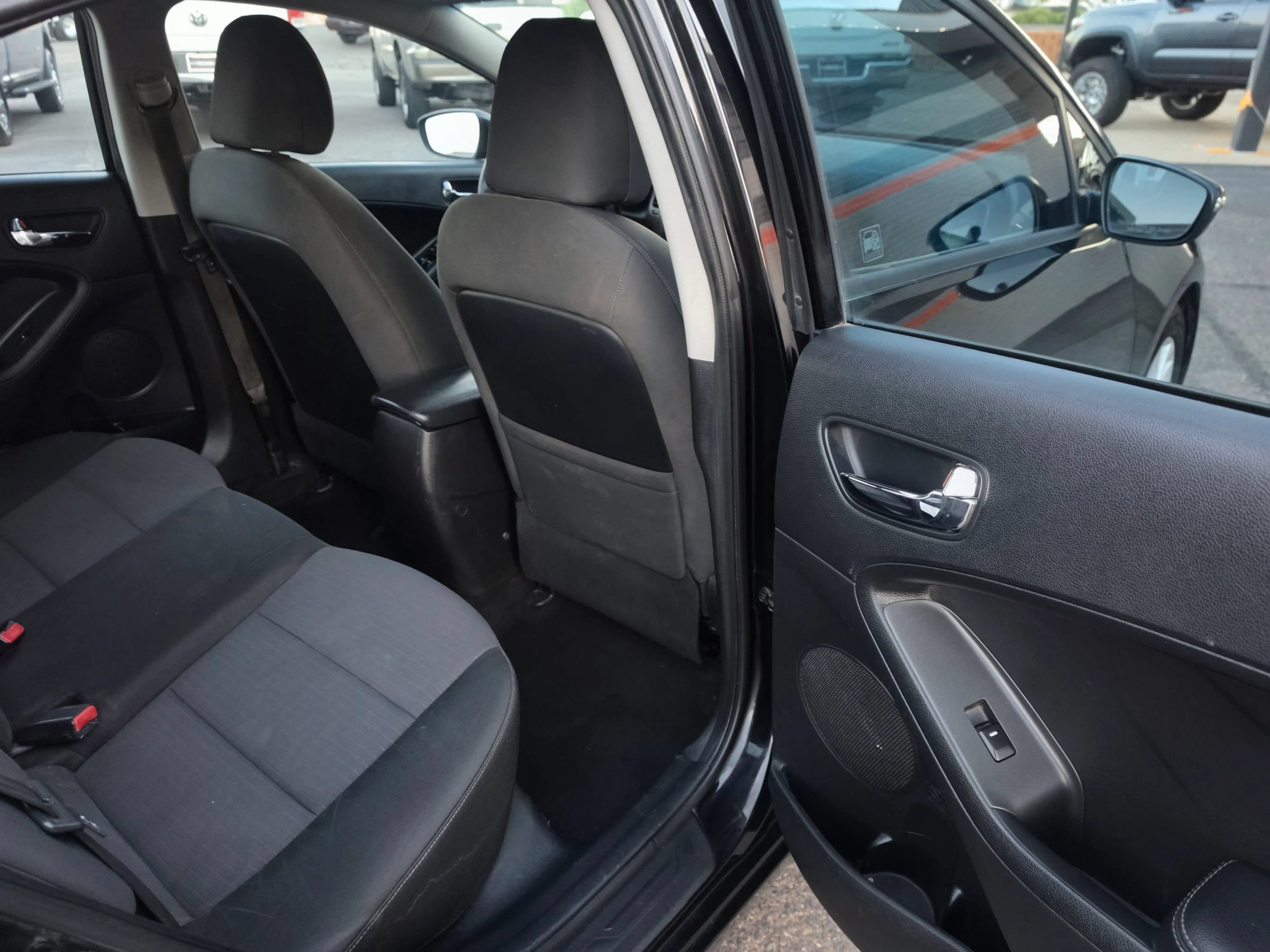 Used 2015 Kia Forte LX w/ Popular Package FWD image 29