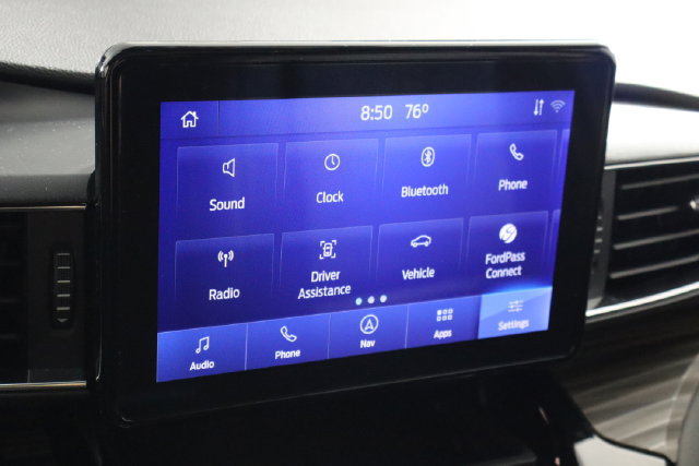 Used 2021 Ford Explorer Limited w/ Equipment Group 301A AWD/4WD image 30