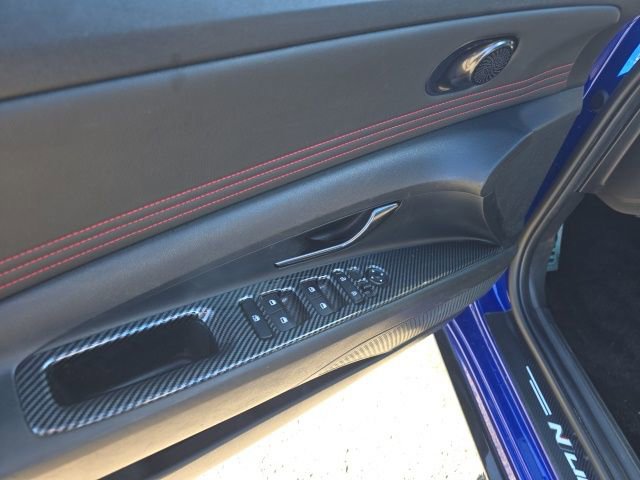Used 2023 Hyundai Elantra N Line image 12
