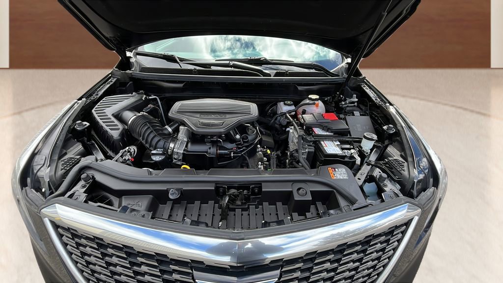 Used 2023 Cadillac XT5 Premium Luxury w/ LPO, Floor Liner Package image 11
