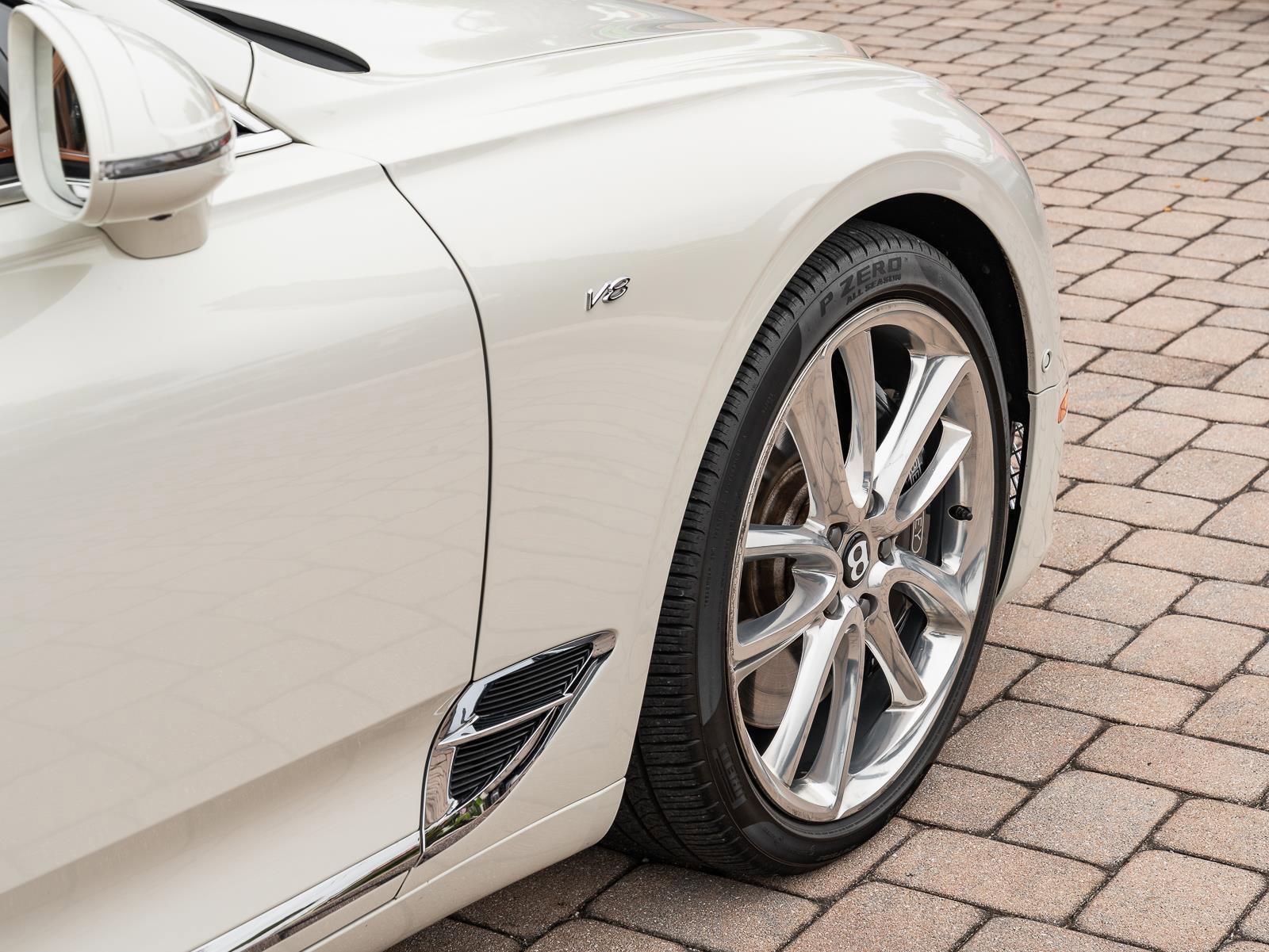 Used 2021 Bentley Continental GT image 13