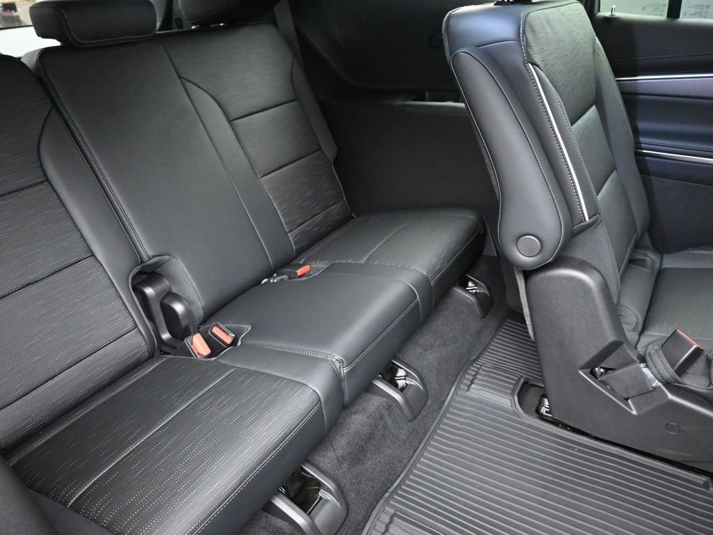 New 2026 Buick Enclave Sport Touring w/ Super Cruise Package image 9