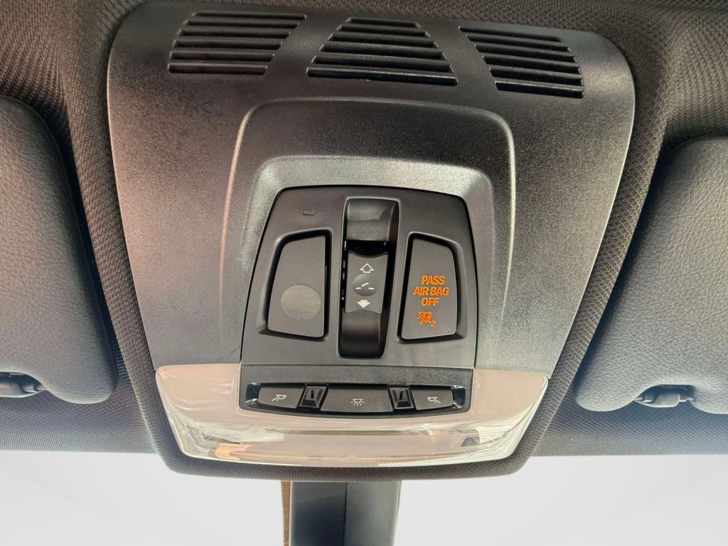 Used 2013 BMW 328i xDrive Sedan AWD/4WD image 22